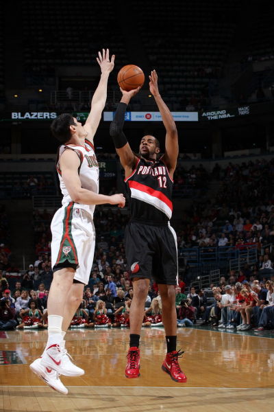 开拓者记者：比卢普斯乐意让杨瀚森很快上场交易罗威势在必行