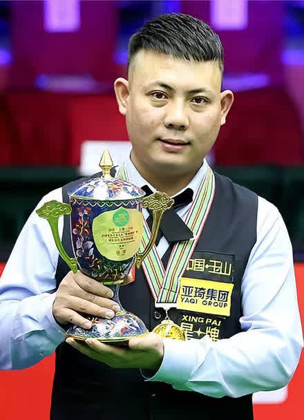 这些故事背 这些故事背