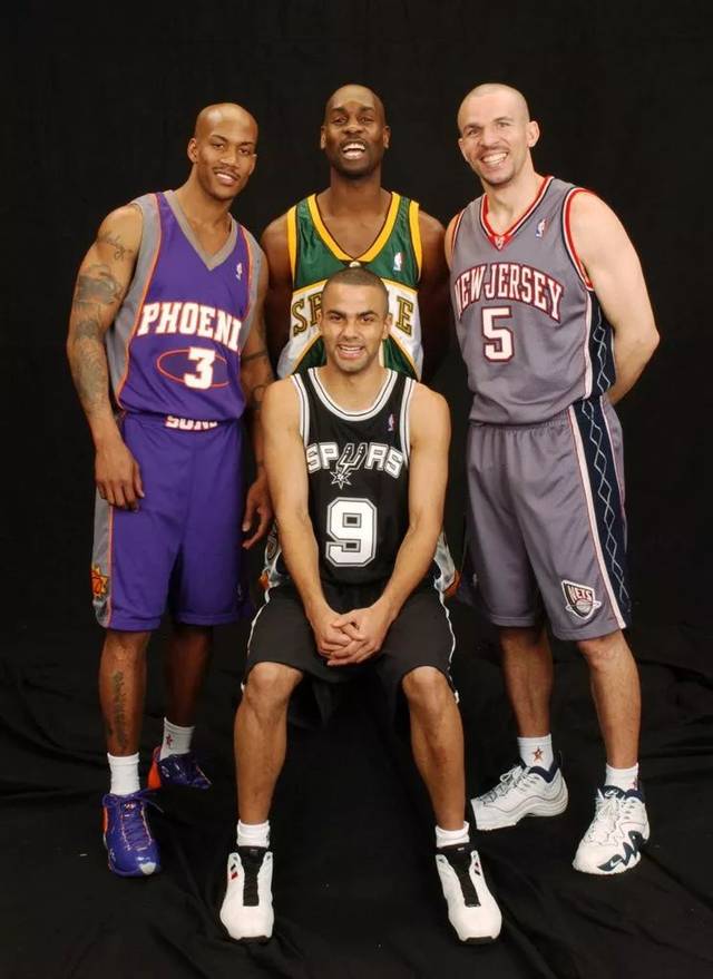 而反馈回场 而反馈回场